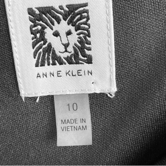 Anne Klein Bell Sleeve Floral Dress Ruched Jersey Sheath Black Gray Size 10 - Picture 3 of 11